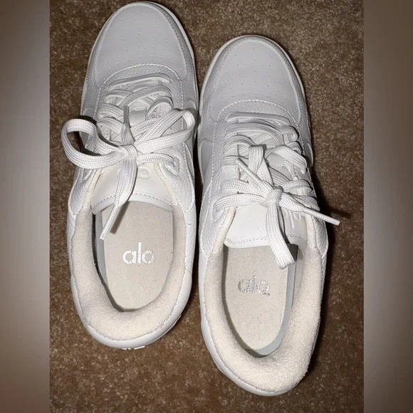 Alo Shoes - Picture 5 of 7